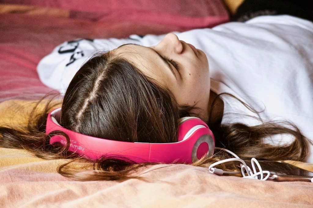 girl with headphones