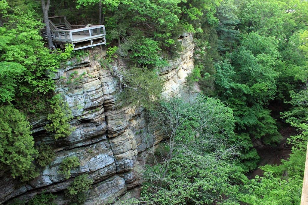 Starved Rock State Park in Illinois, USA - Power places and the master builders of antiquity