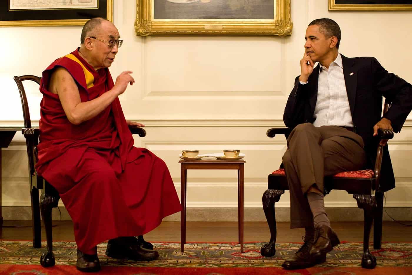 IDENTITY POLITICS: The most convincing argument isn't an argument at all 14 The Dalai Lama and Barack Obama converse - Identity politics