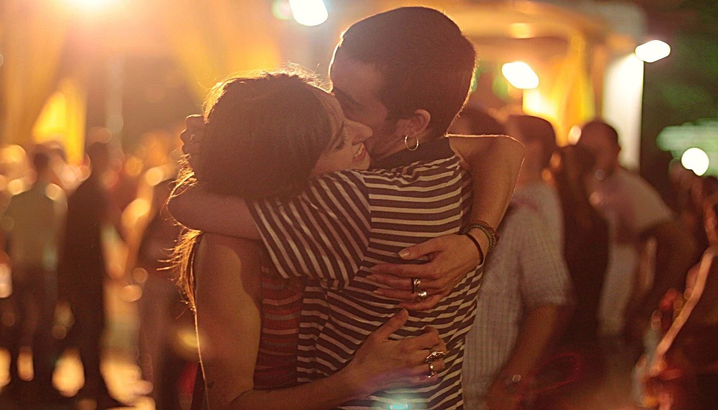 HI-FI(VE) IS BETTER THAN WI-FI: The benefits of internet fasting 16 HI FIVE IS BETTER THAN WI FI Why we should go on Internet fasting1